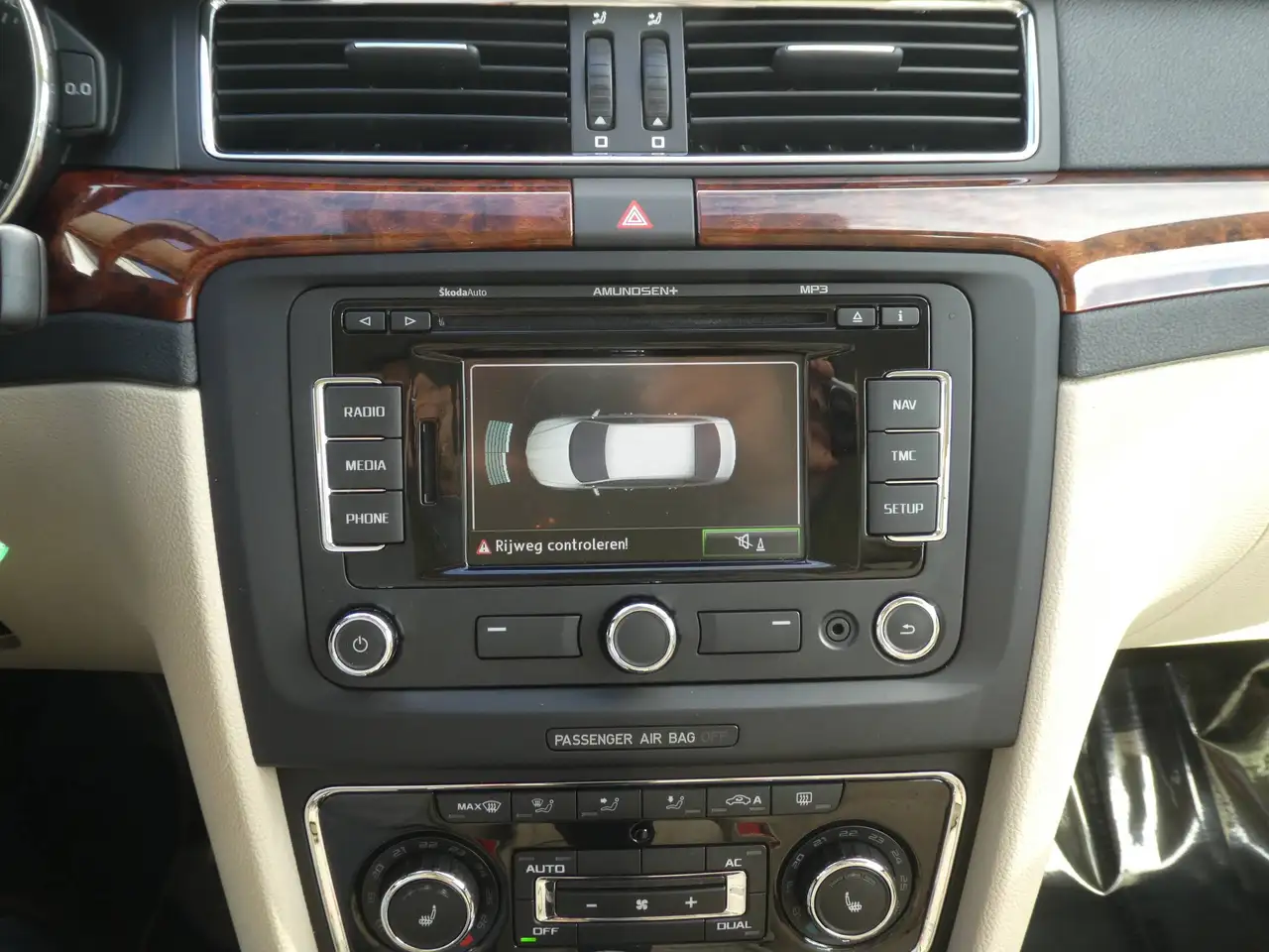 Skoda Superb - 11