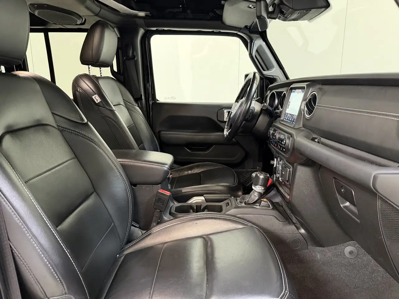 Jeep Wrangler - 2