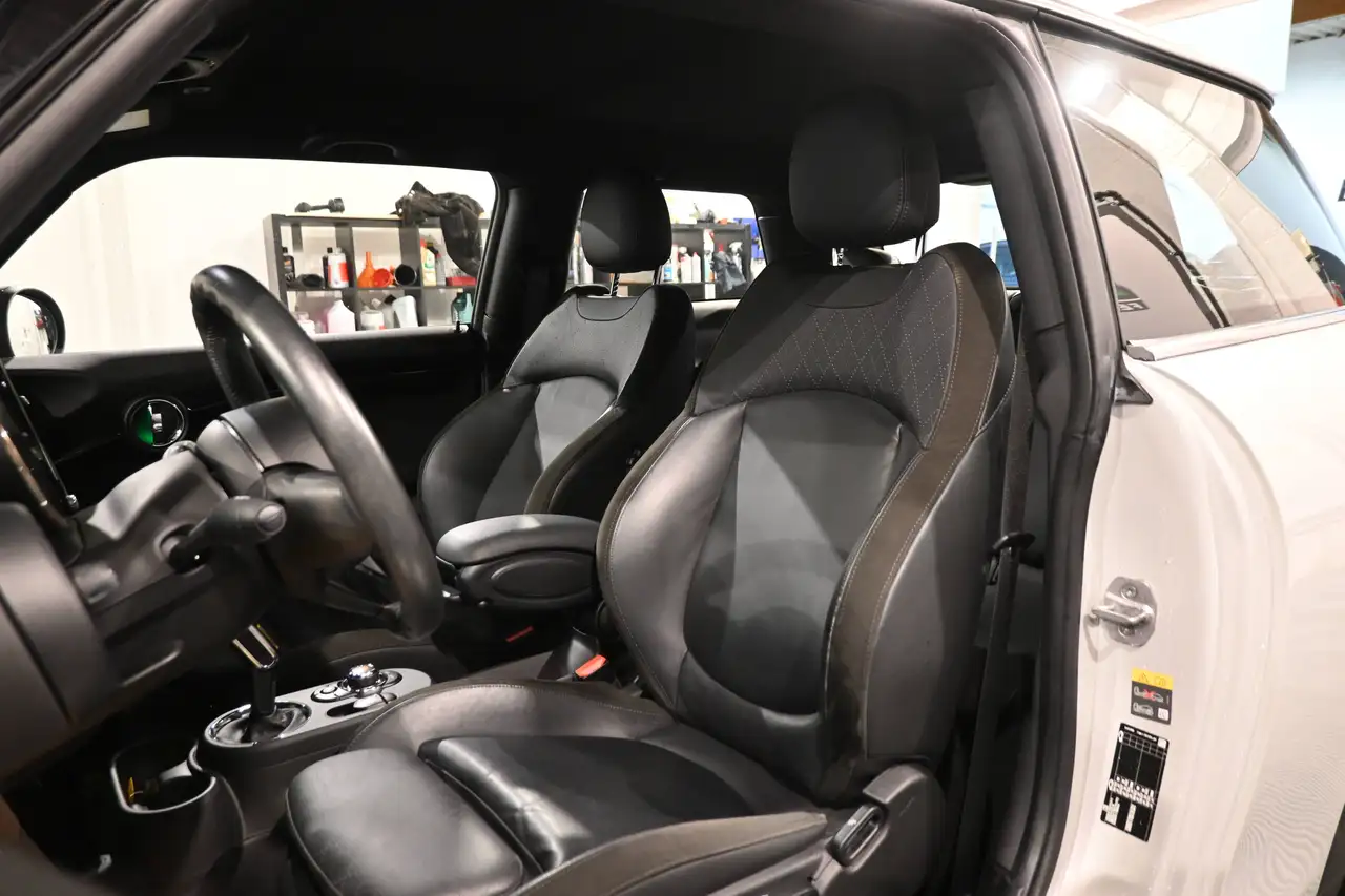 MINI Cooper SE - 12