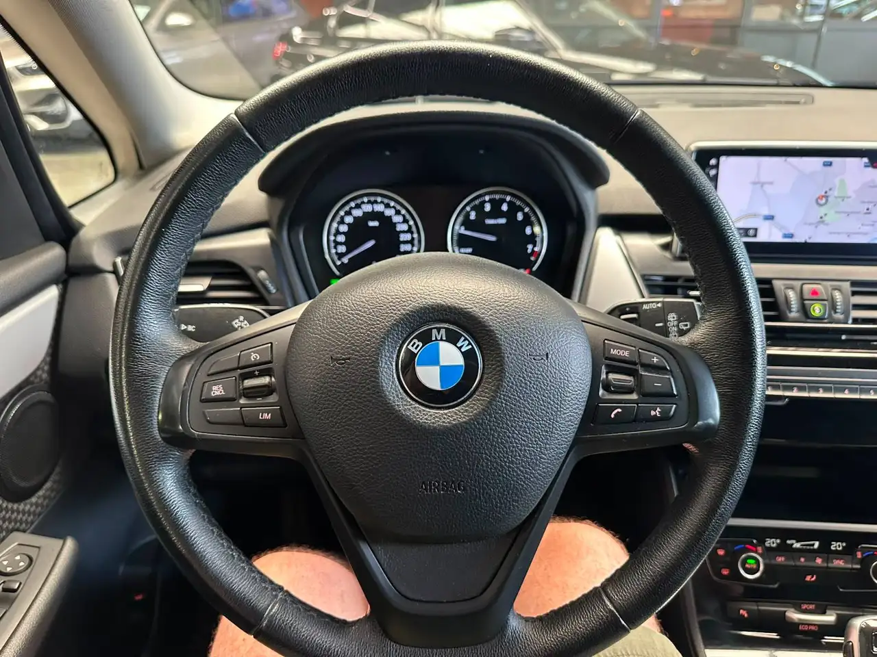 BMW 218 - 7