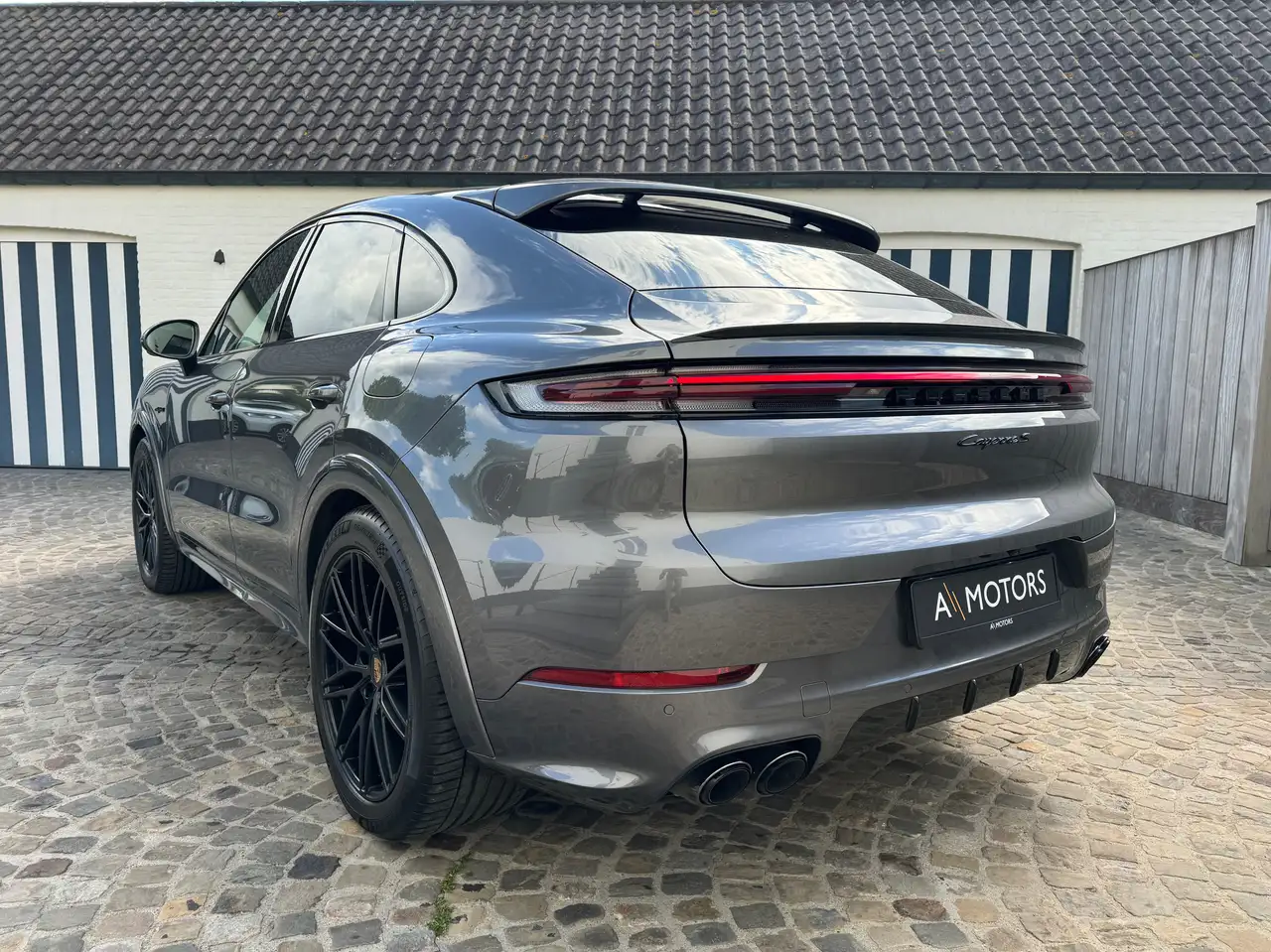 Porsche Cayenne - 3