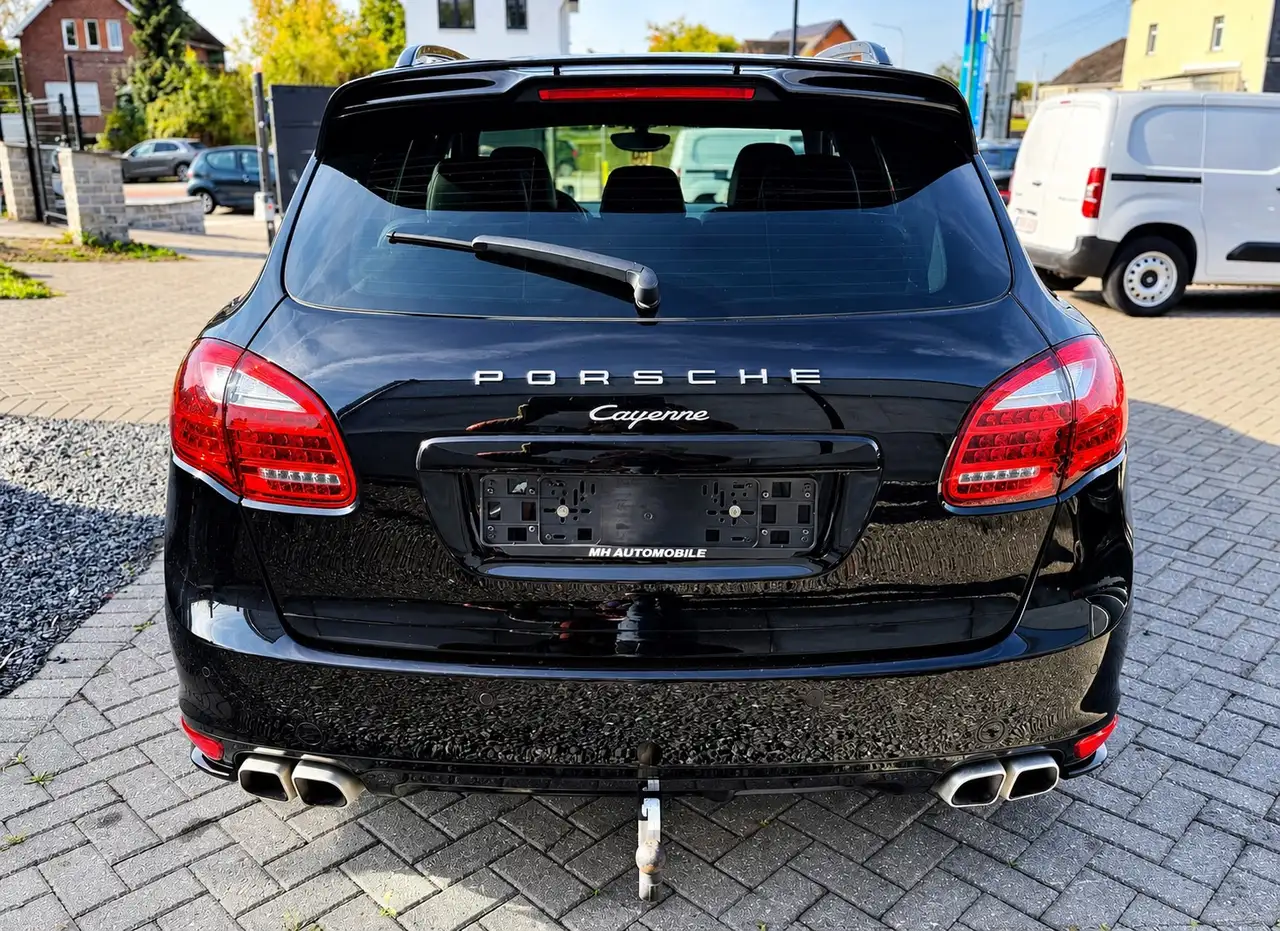 Porsche Cayenne - 7