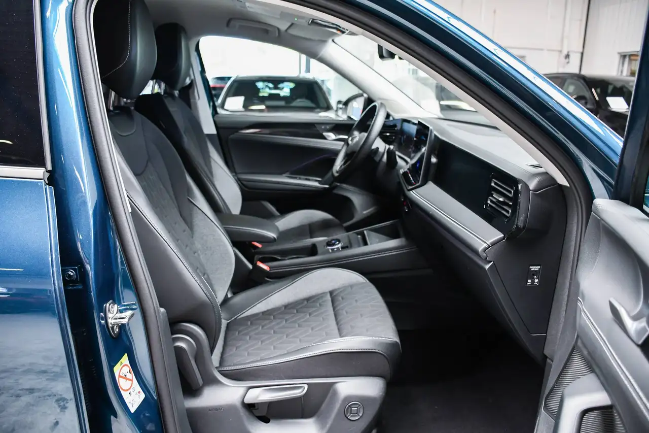 Volkswagen Tiguan - 6