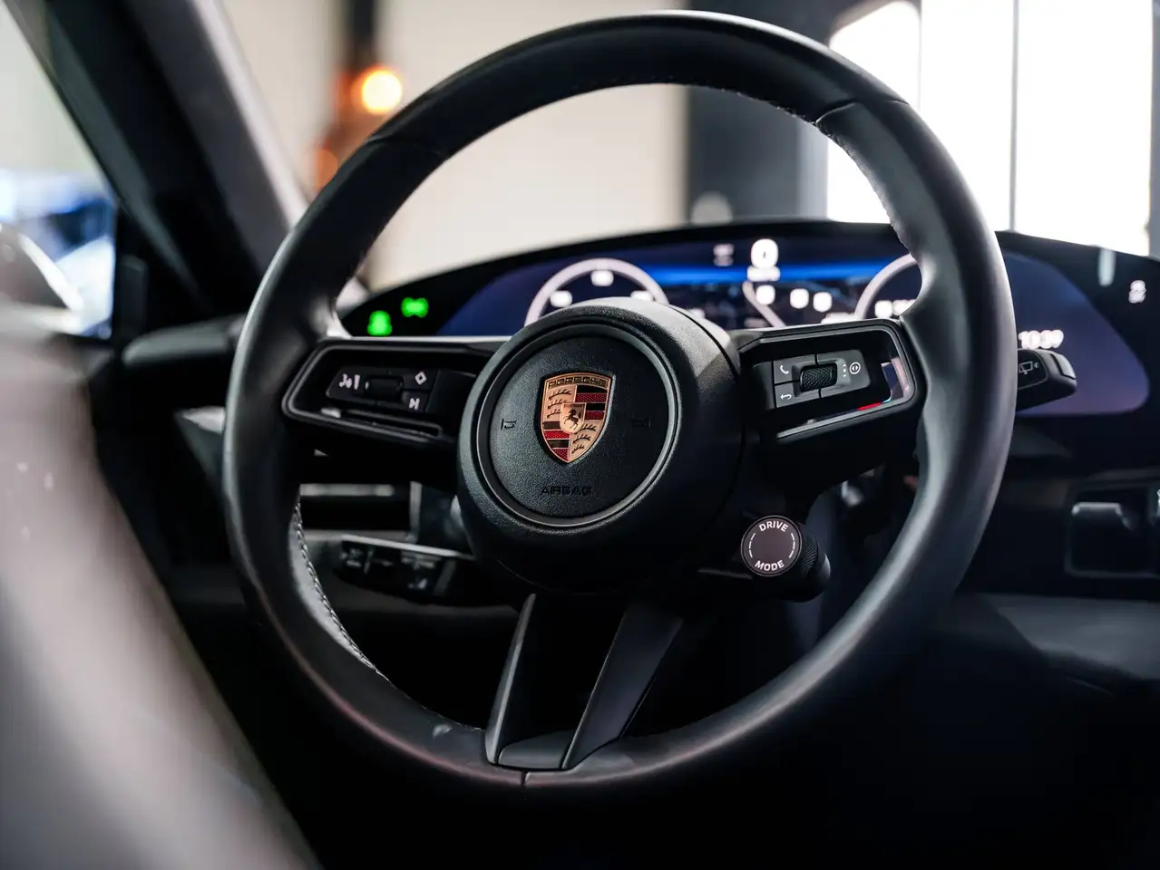 Porsche Taycan - 9