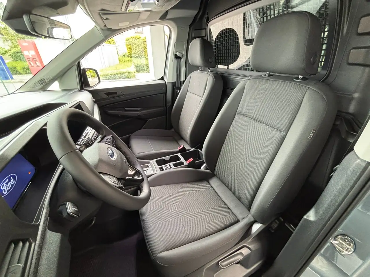 Ford Transit Connect - 10