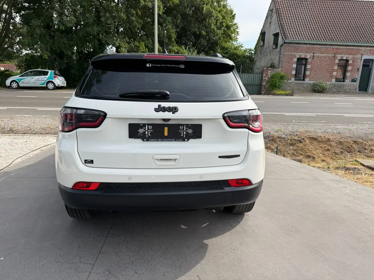Jeep Compass - 4