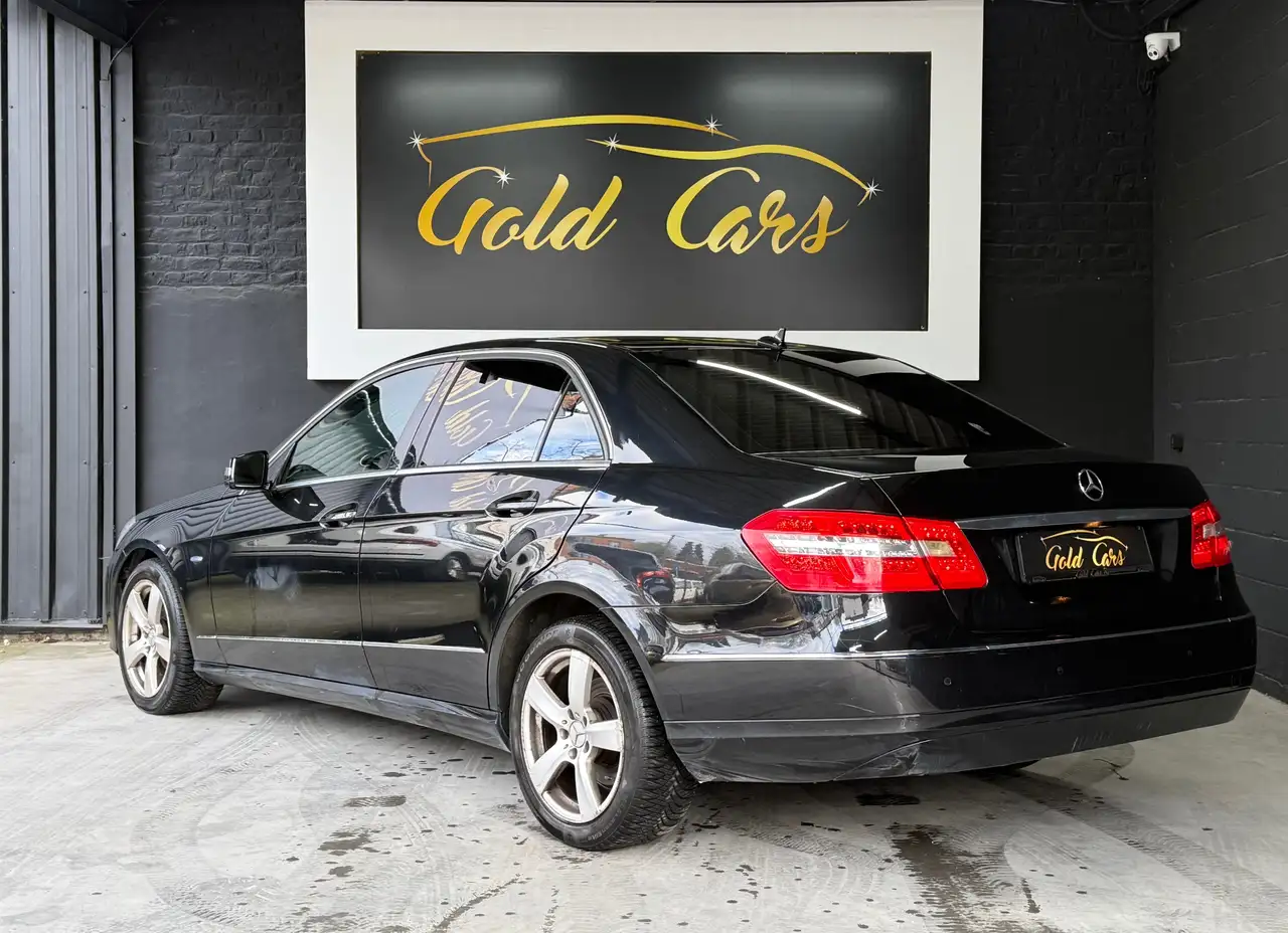 Mercedes-Benz E 200 - 4
