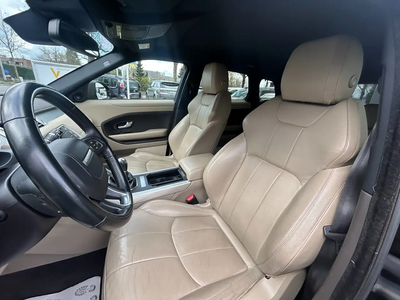 Land Rover Range Rover Evoque - 11