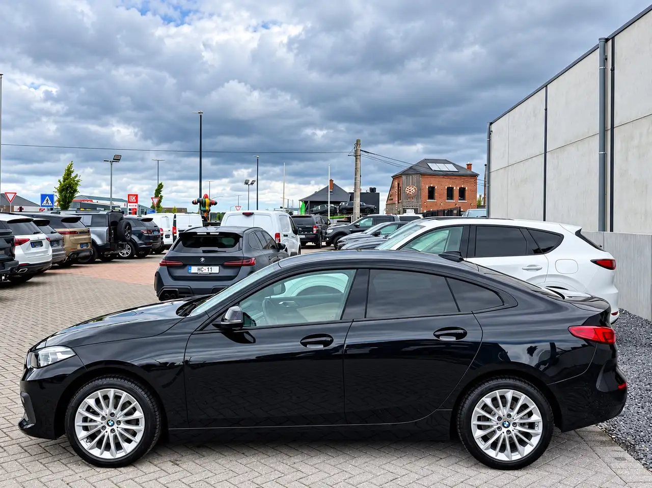 BMW 218 - 8