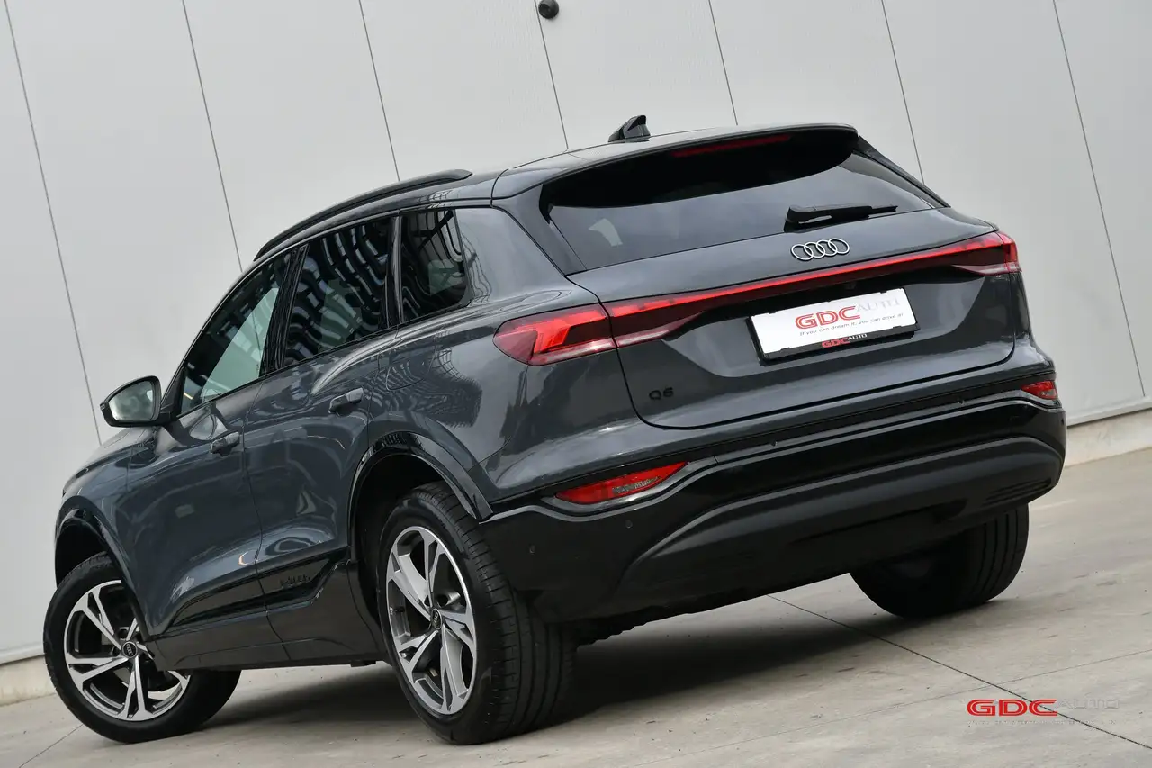 Audi Q6 e-tron - 4