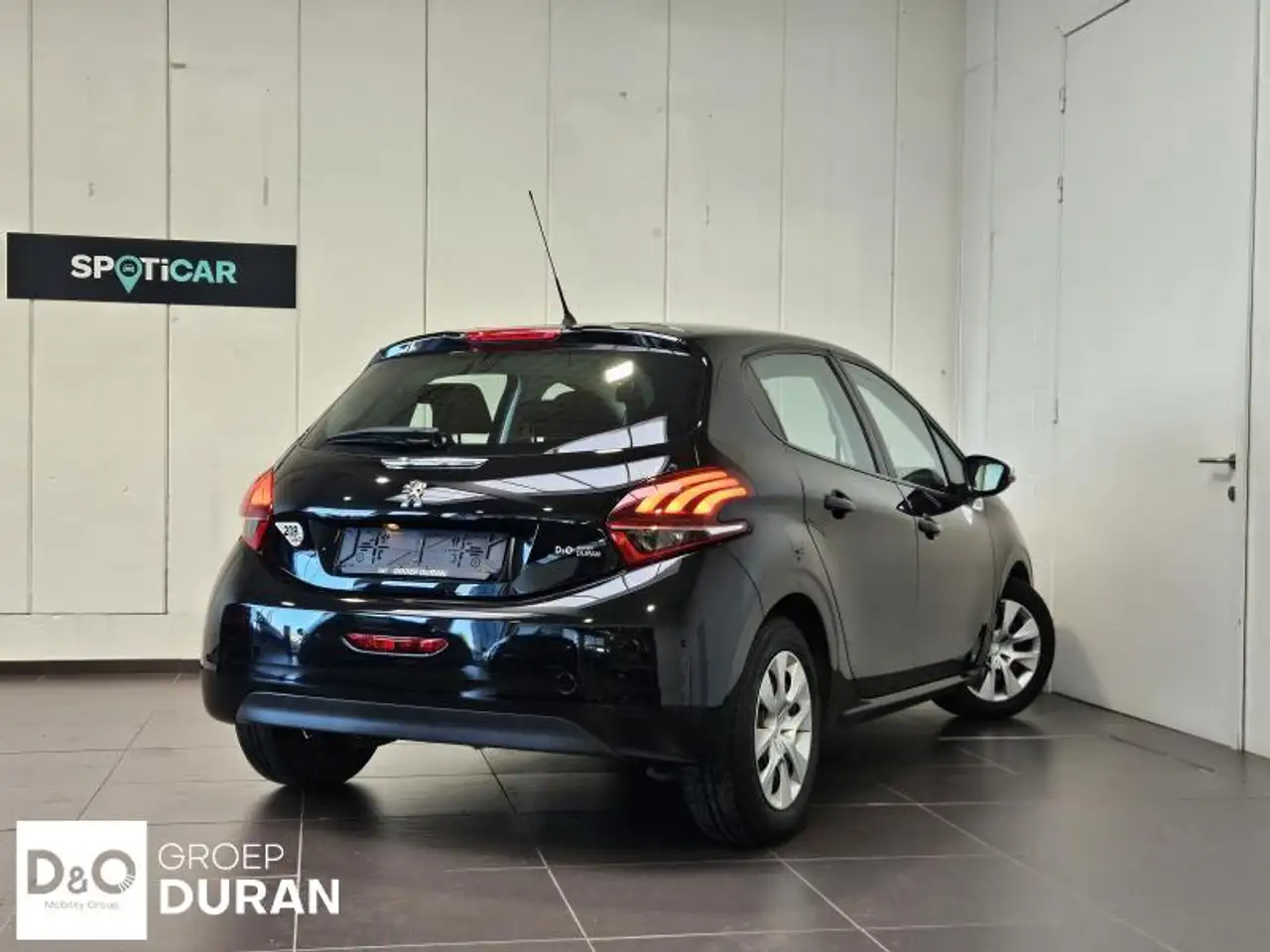 Peugeot 208 - 6