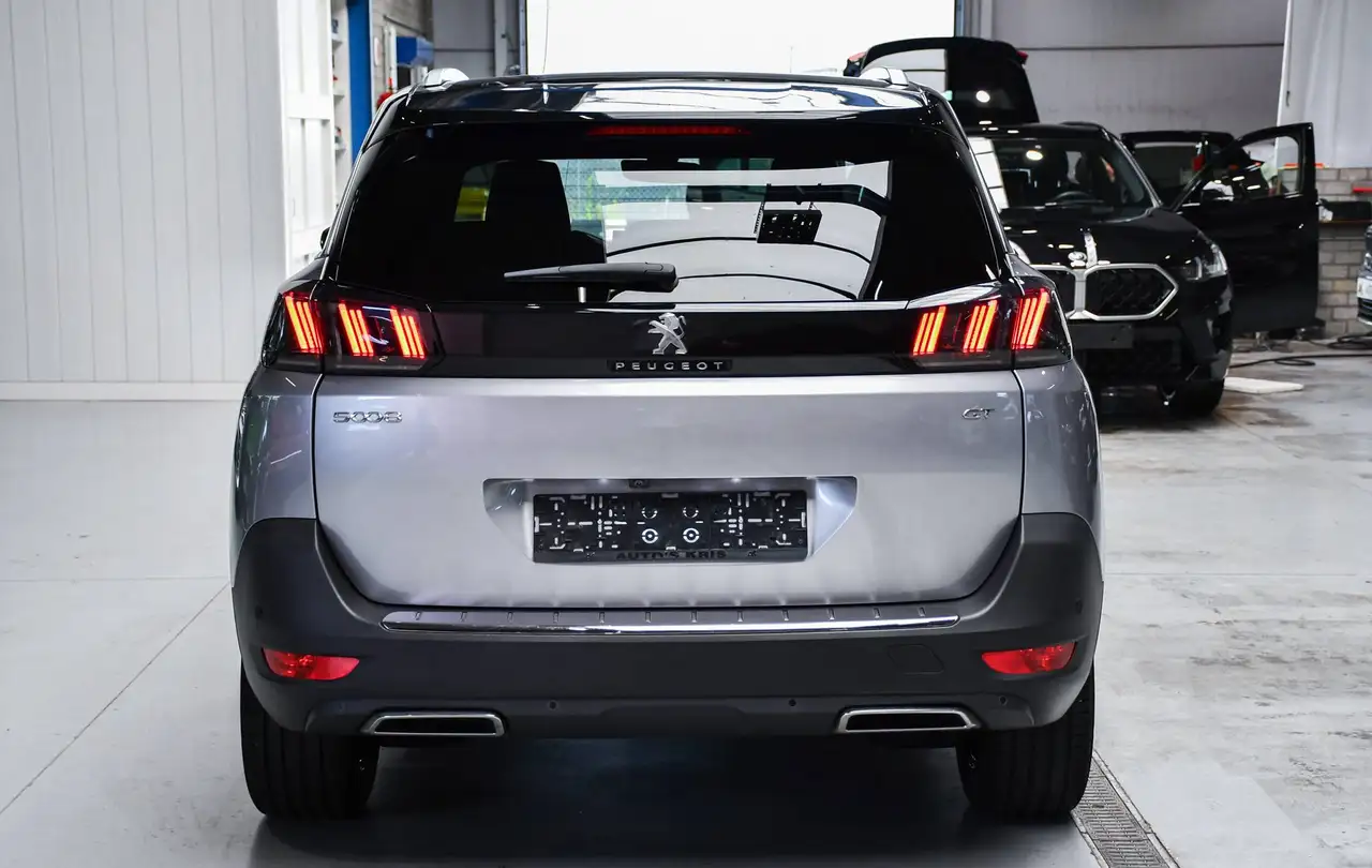 Peugeot 5008 - 5