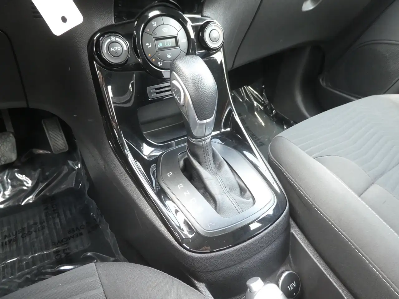 Ford Fiesta - 10