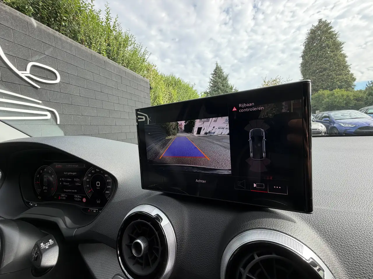 Audi Q2 - 9
