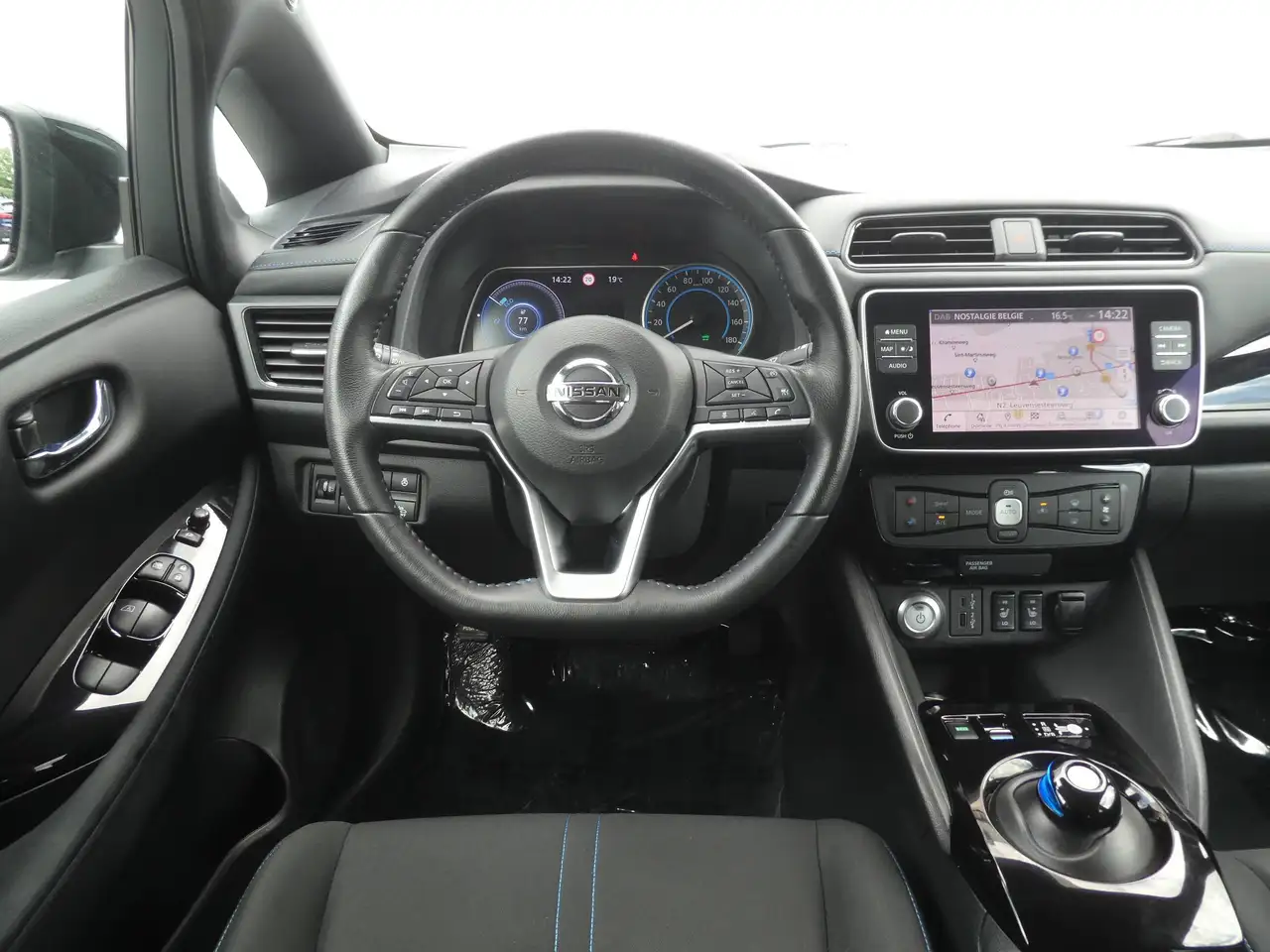 Nissan Leaf - 8