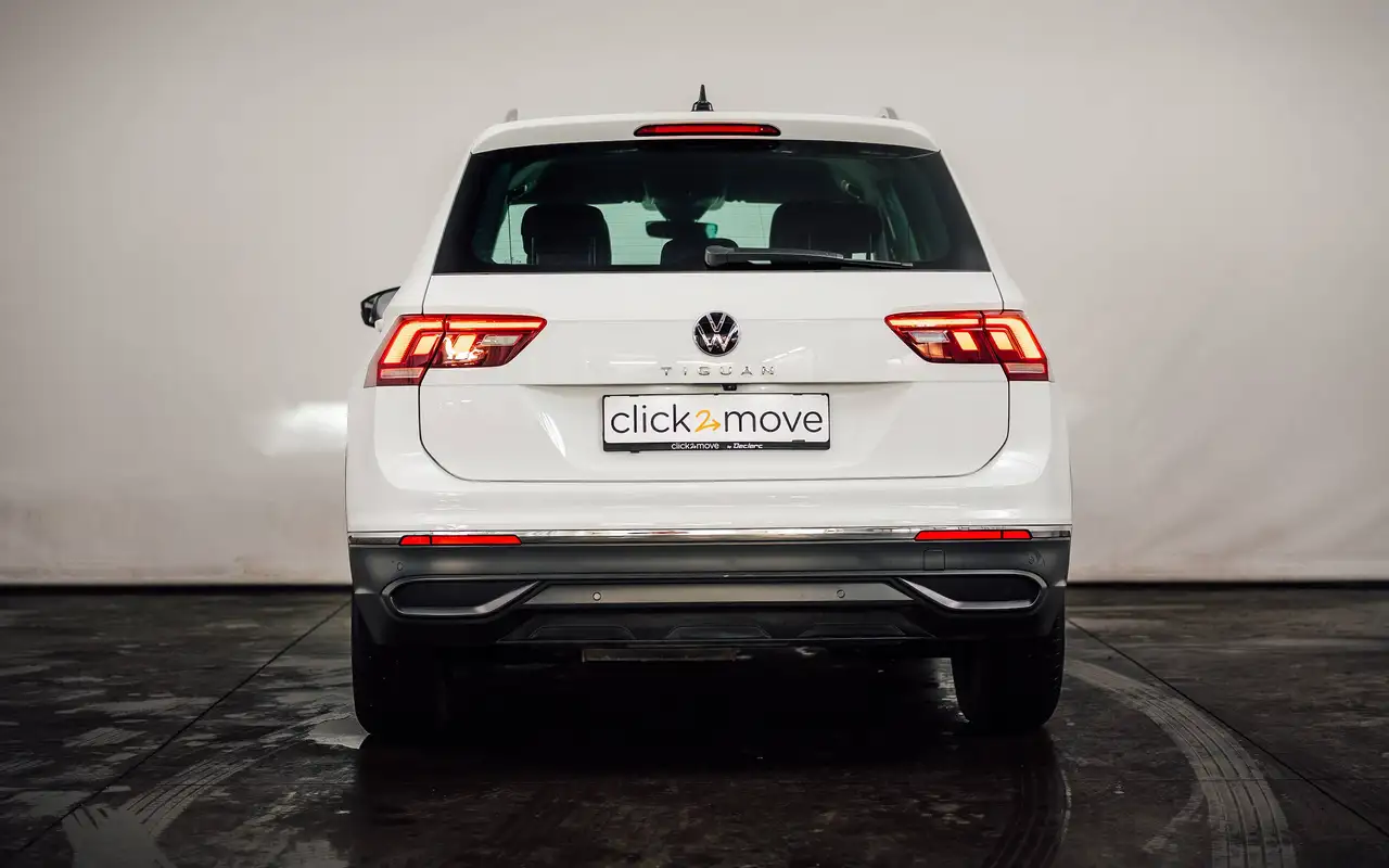 Volkswagen Tiguan - 5