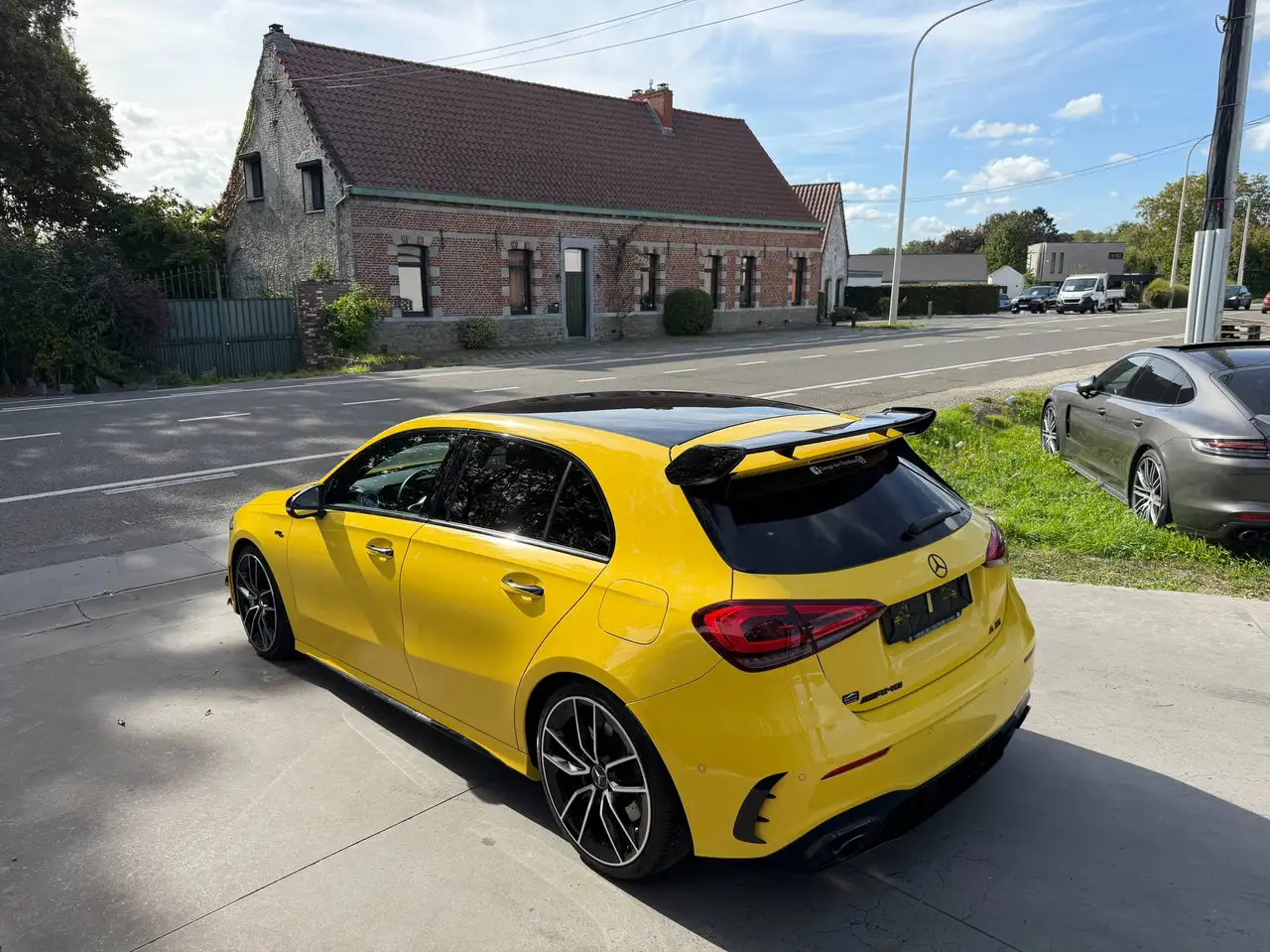 Mercedes-Benz A 35 AMG - 6