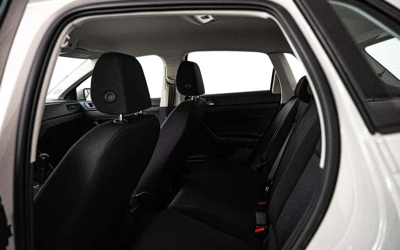 Volkswagen Polo - 8