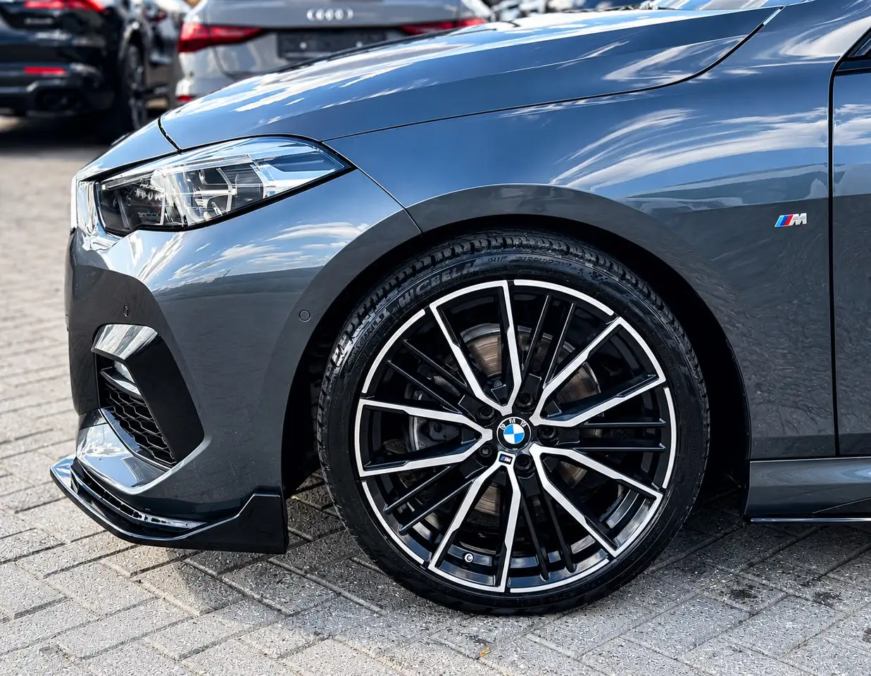 BMW 218 - 12