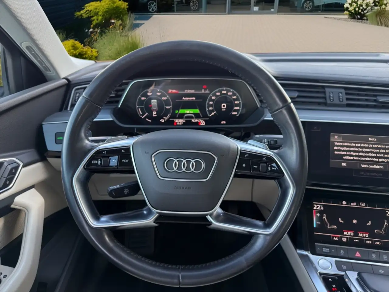 Audi e-tron - 12