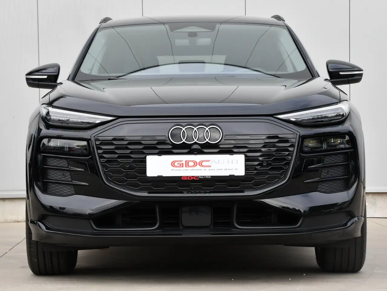 Audi Q6 e-tron - 10
