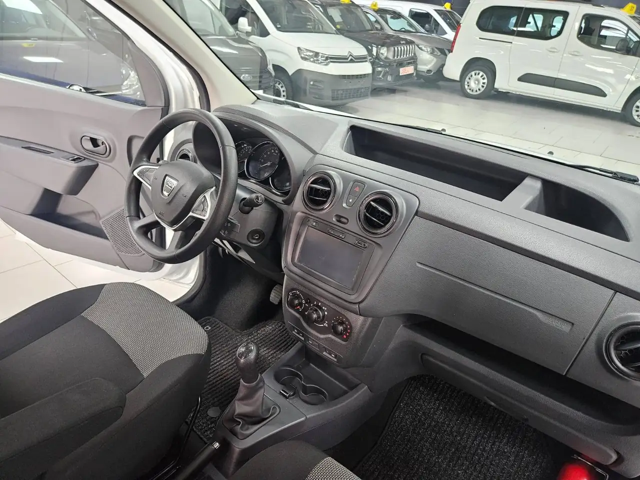 Dacia Dokker - 10
