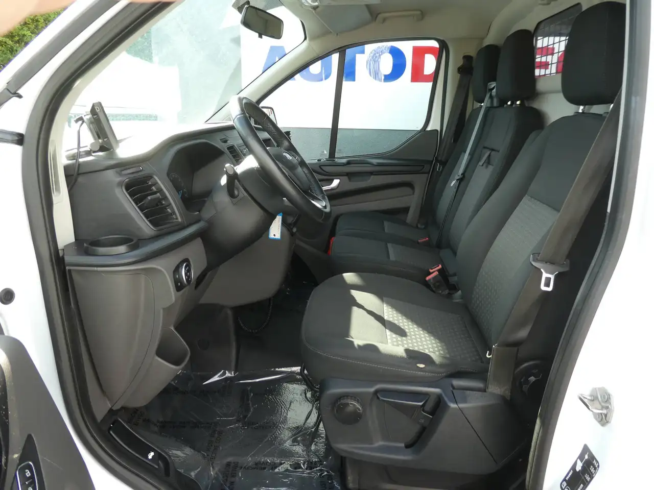 Ford Transit Custom - 12