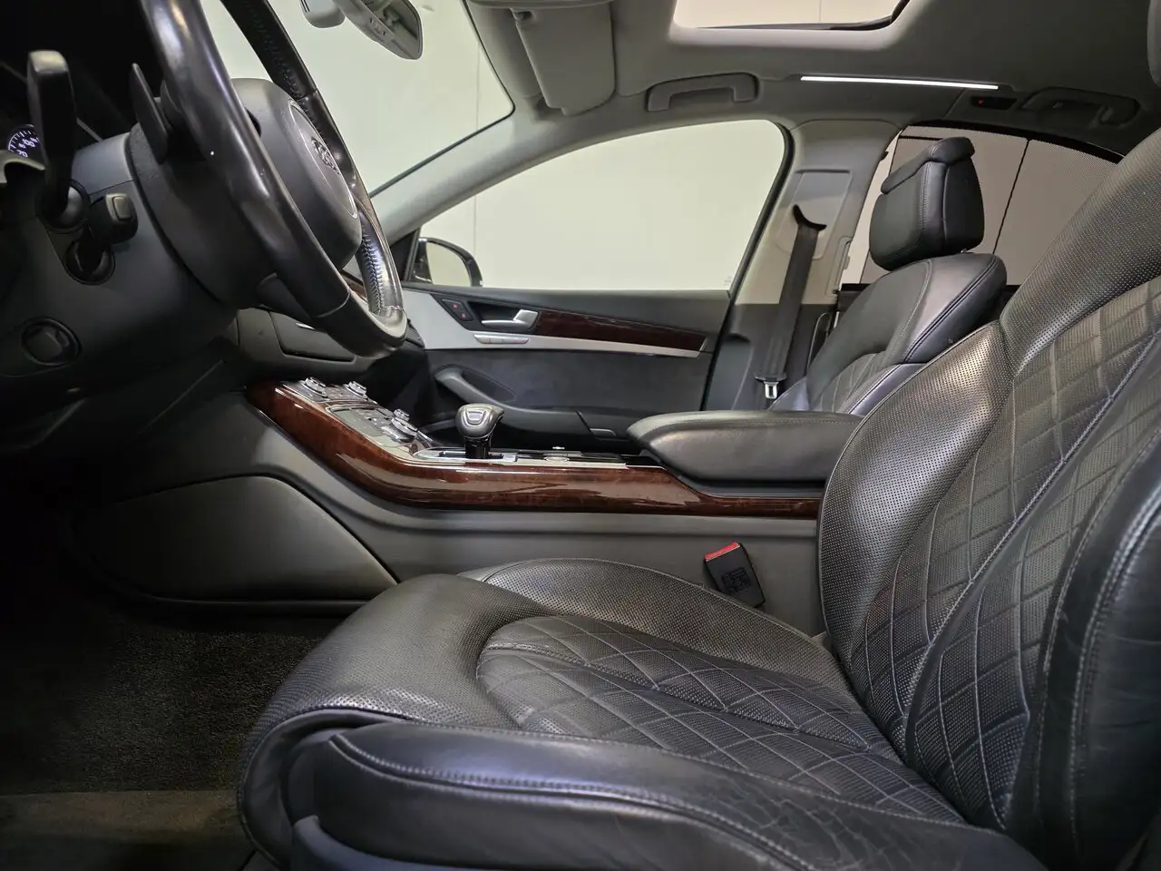 Audi A8 - 9