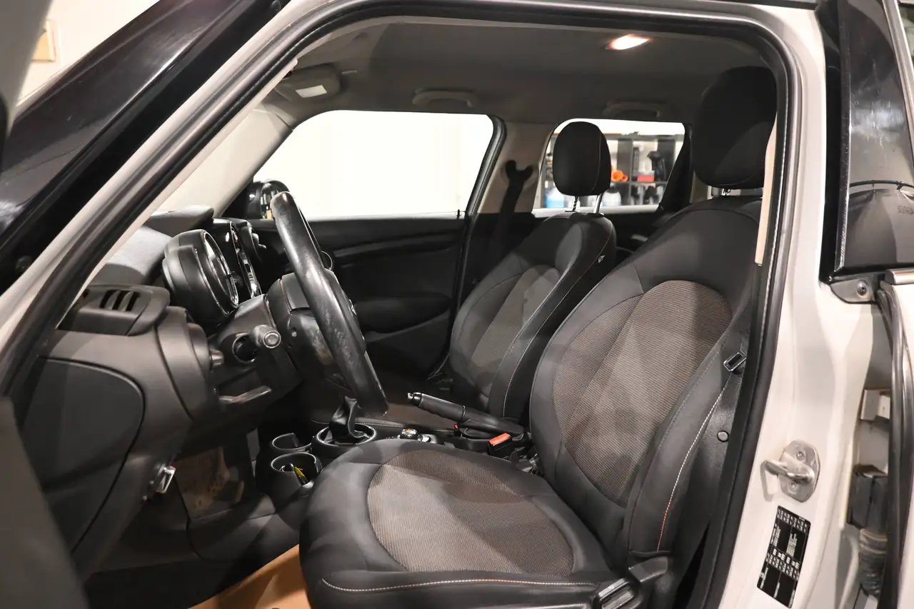 MINI Cooper D - 8