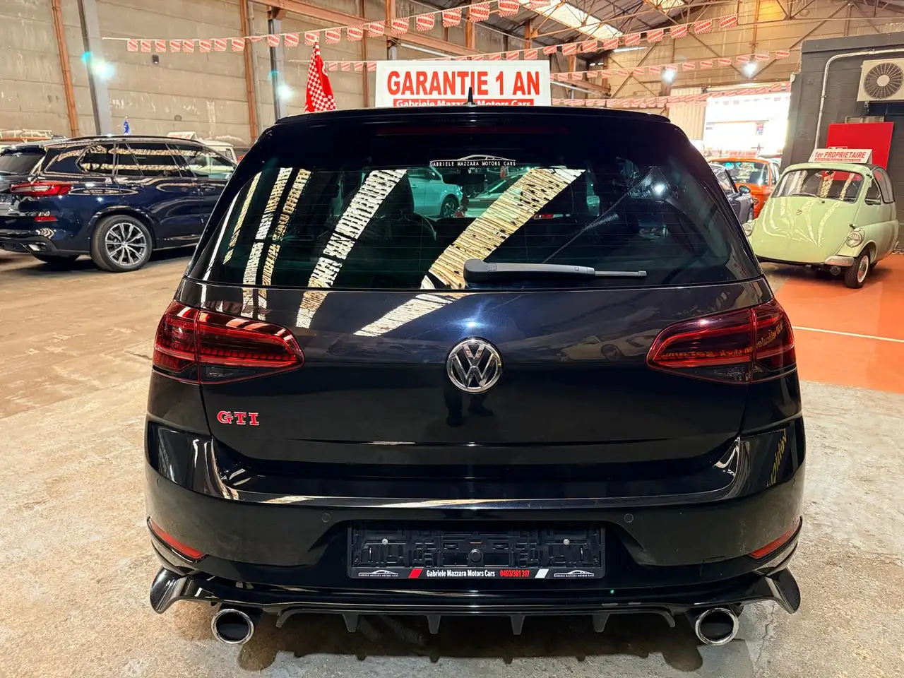 Volkswagen Golf - 6