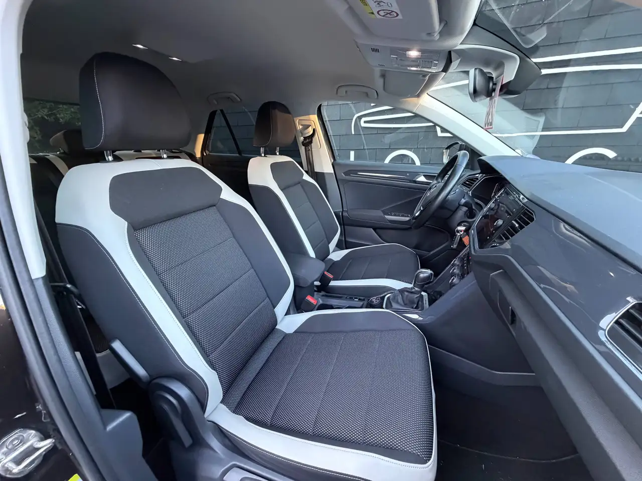 Volkswagen T-Roc - 9