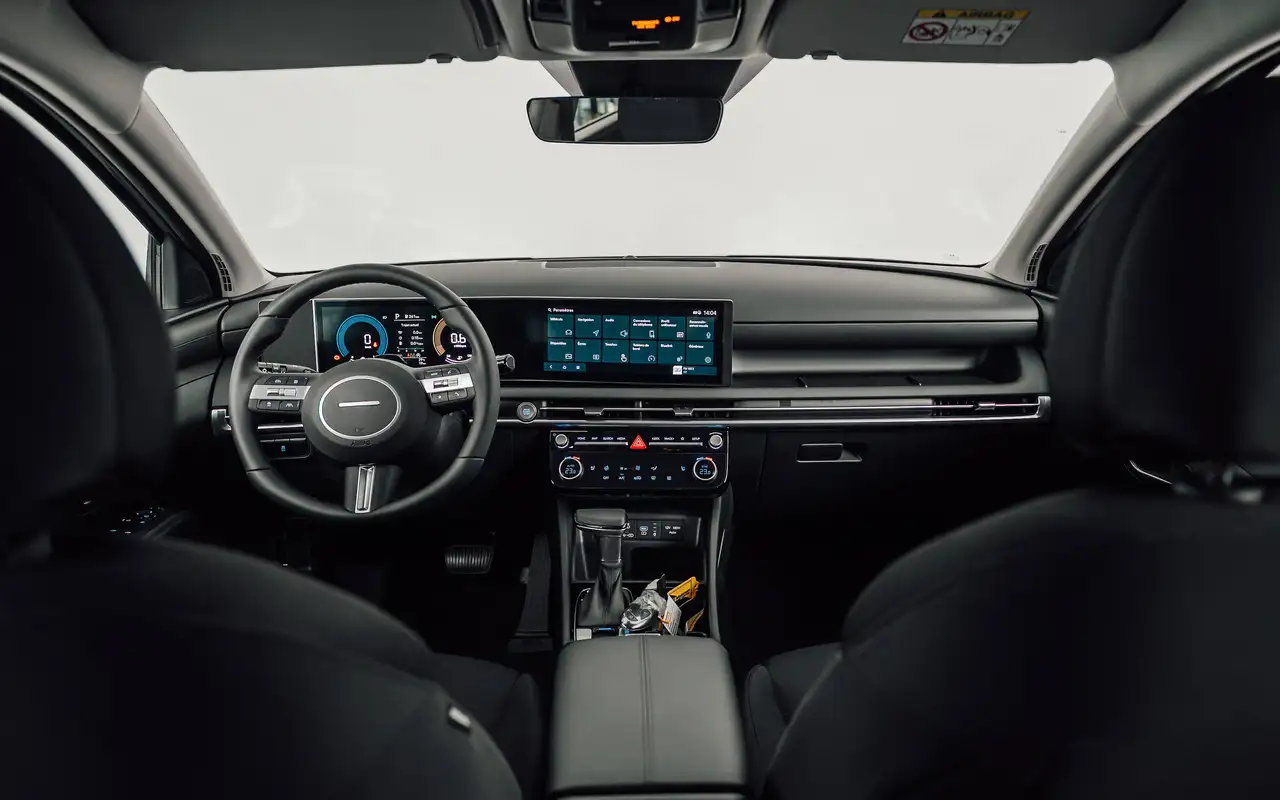 Hyundai TUCSON - 12