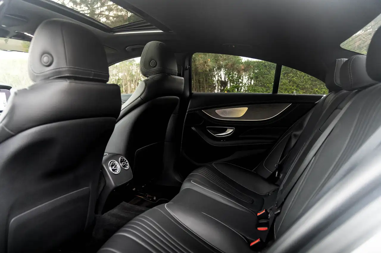 Mercedes-Benz CLS 220 - 8