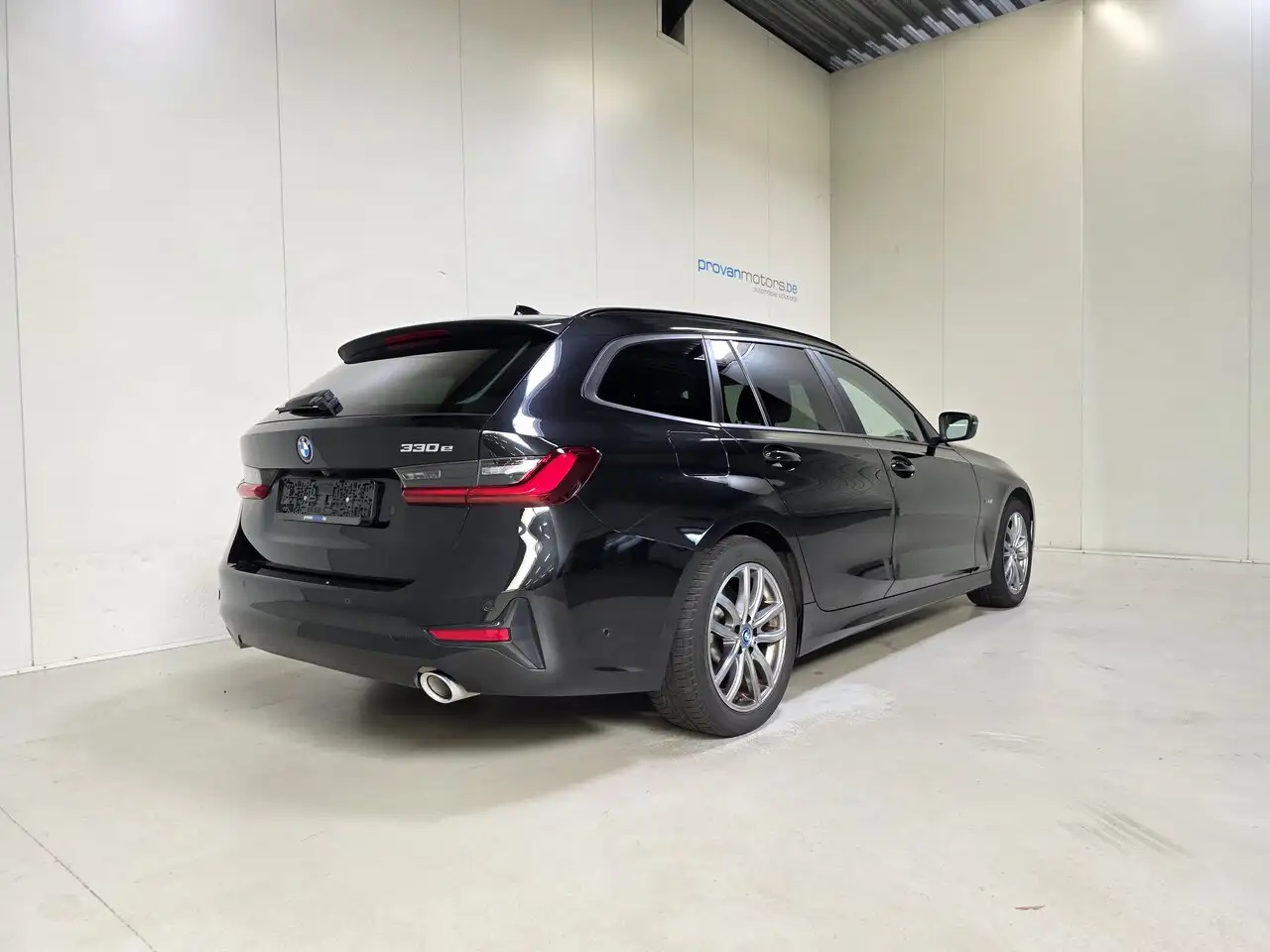BMW 330 - 3