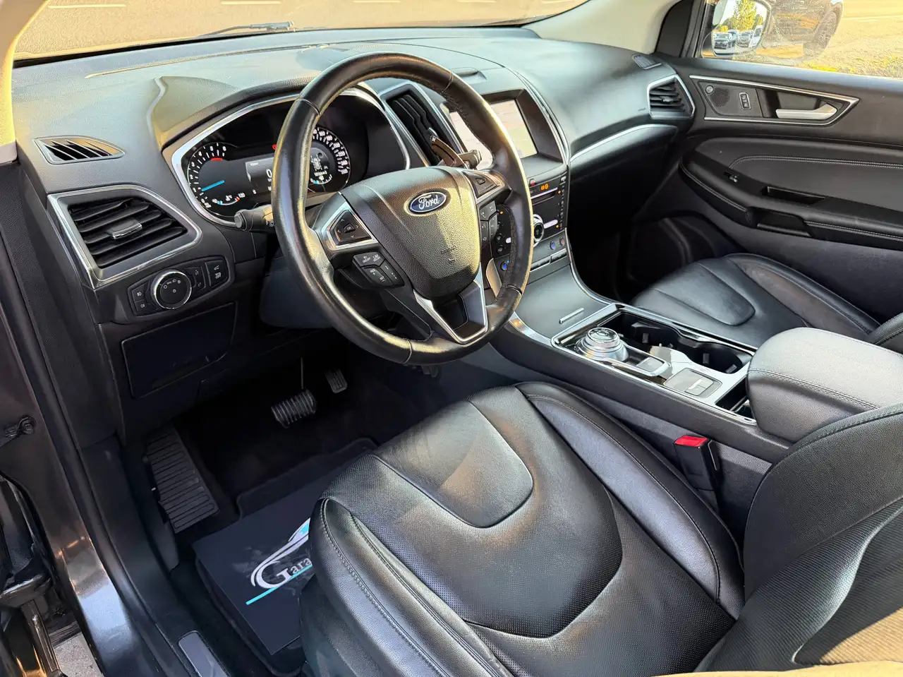 Ford Edge - 11