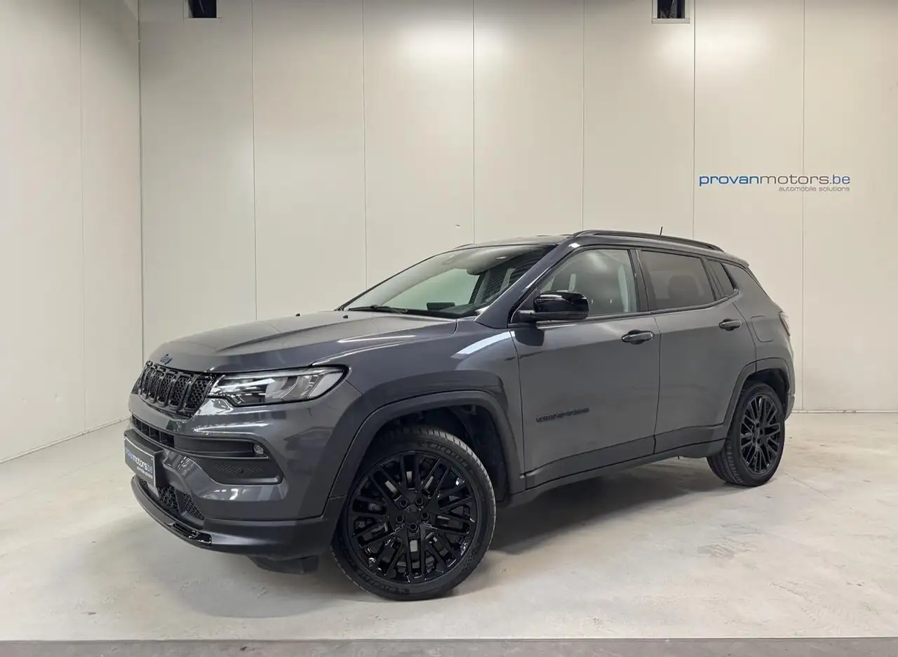Jeep Compass - 4