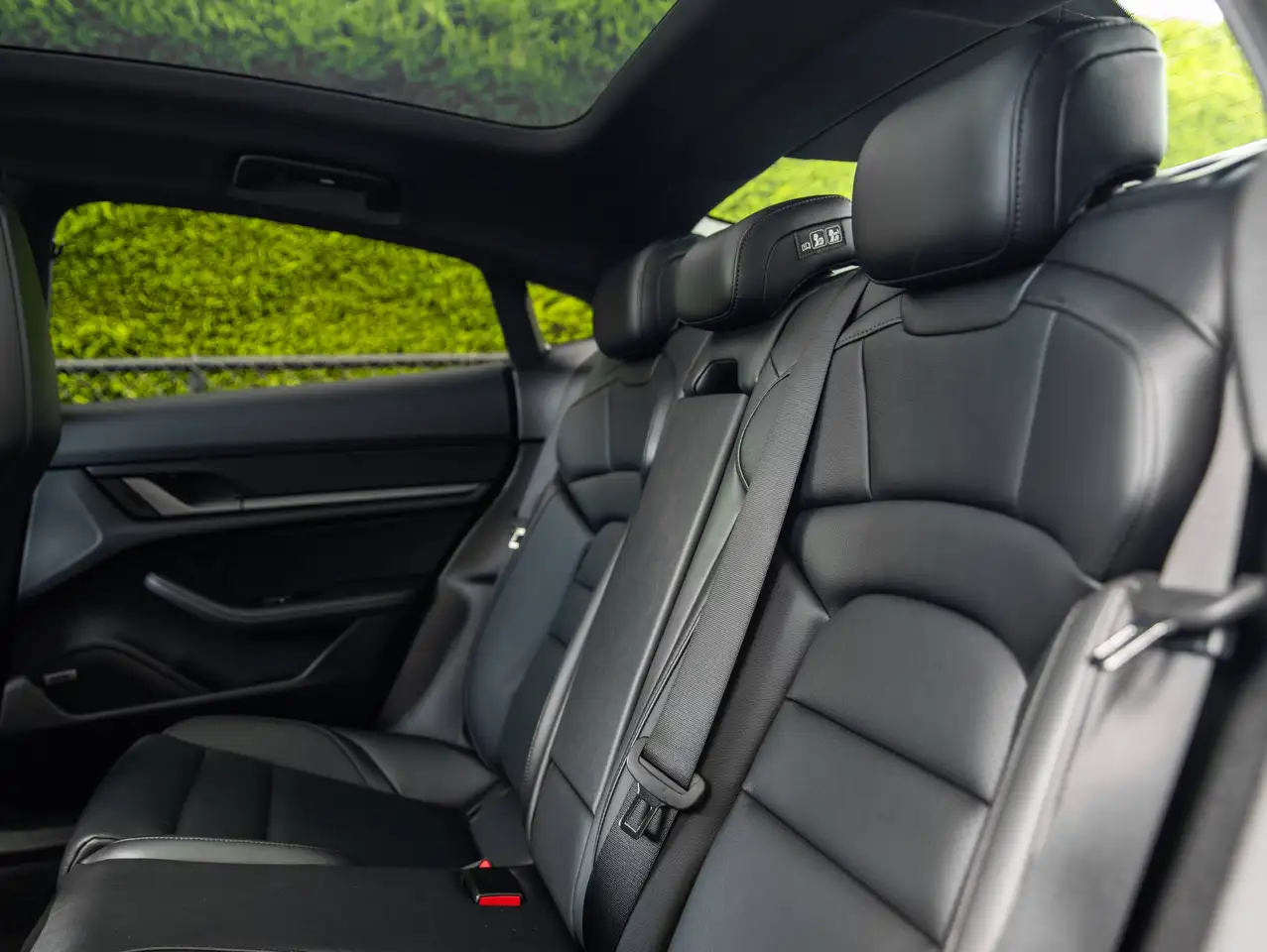 Porsche Taycan - 9