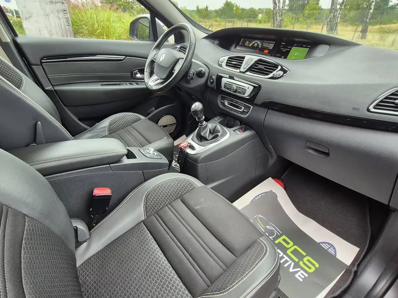 Renault Scenic - 11