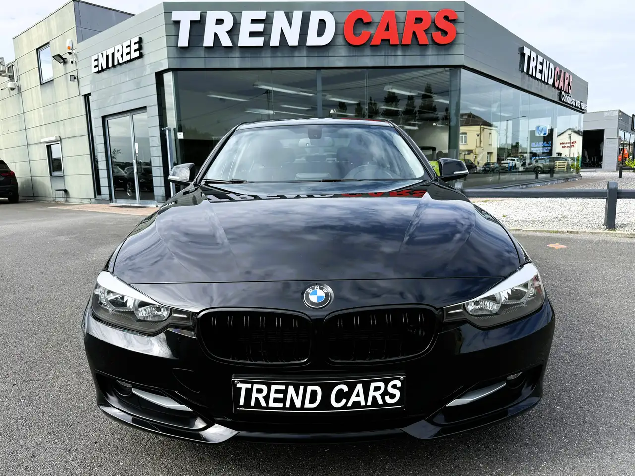 BMW 318 - 8