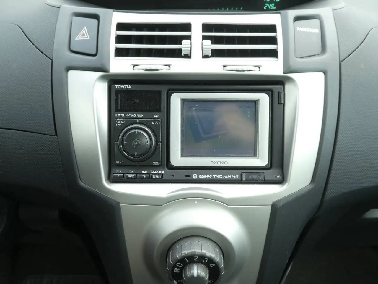 Toyota Yaris - 10