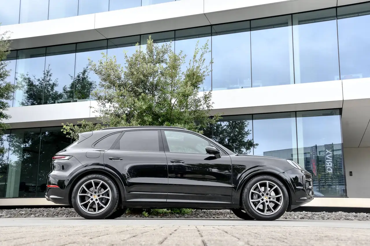 Porsche Cayenne - 8