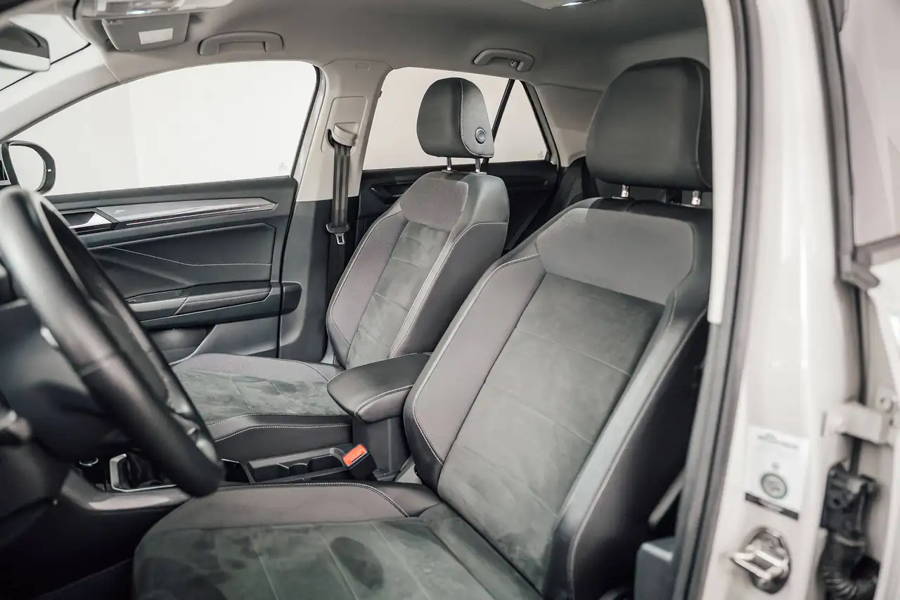 Volkswagen T-Roc - 10