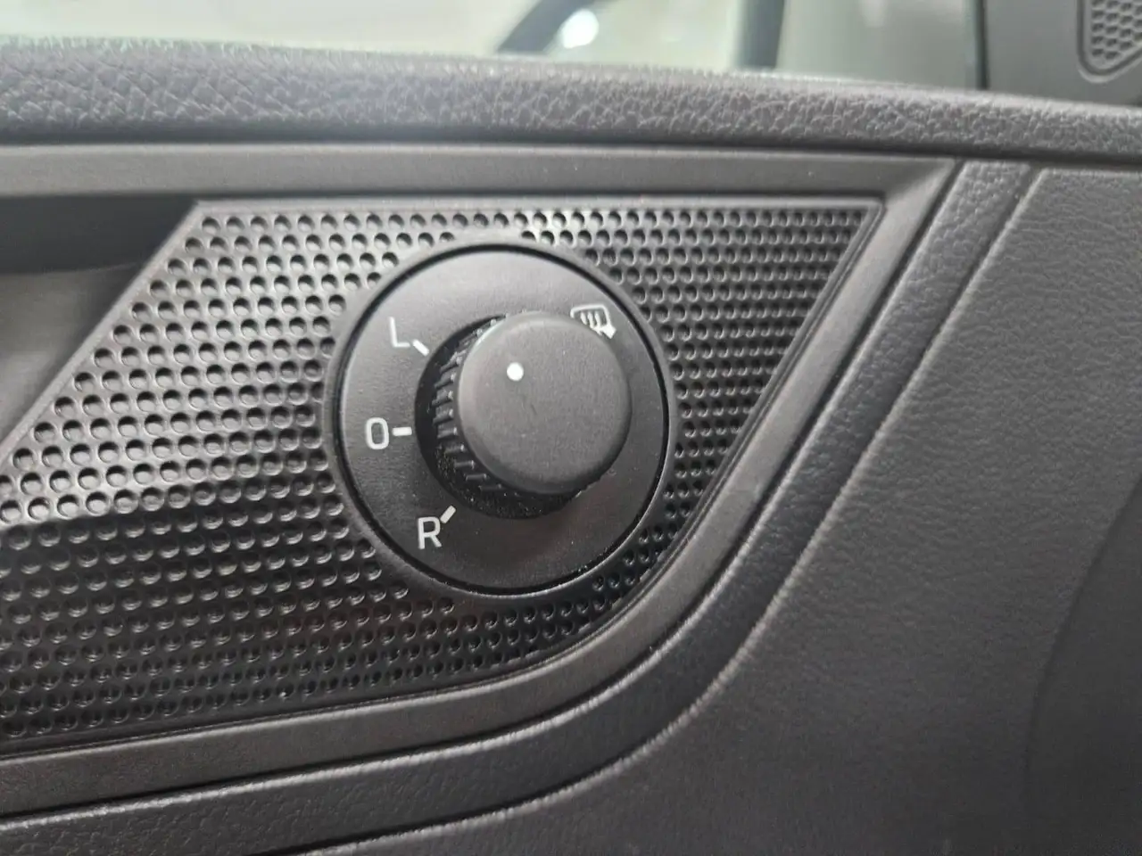 Skoda Rapid/Spaceback - 12