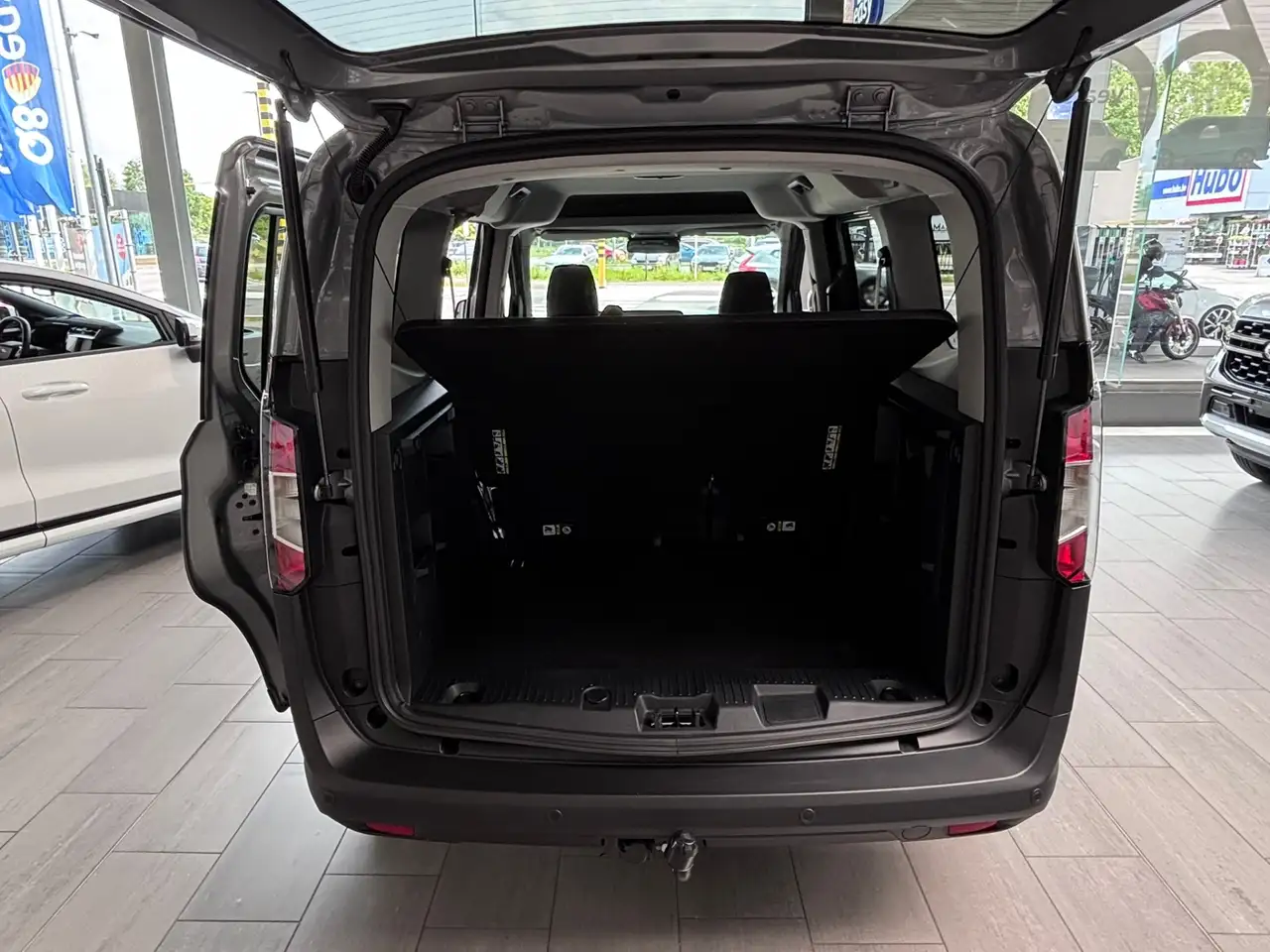 Ford Tourneo Courier - 5