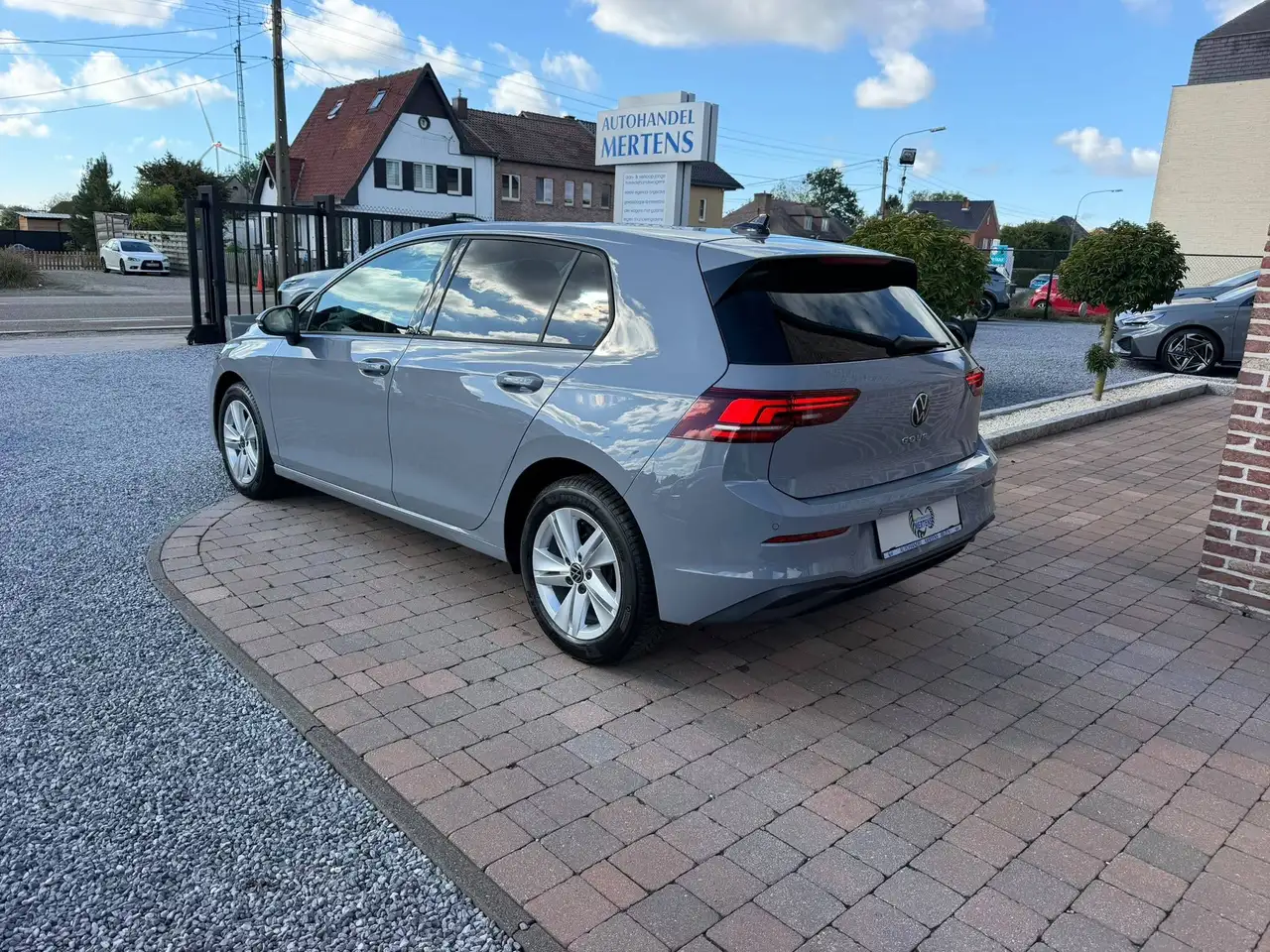 Volkswagen Golf - 6