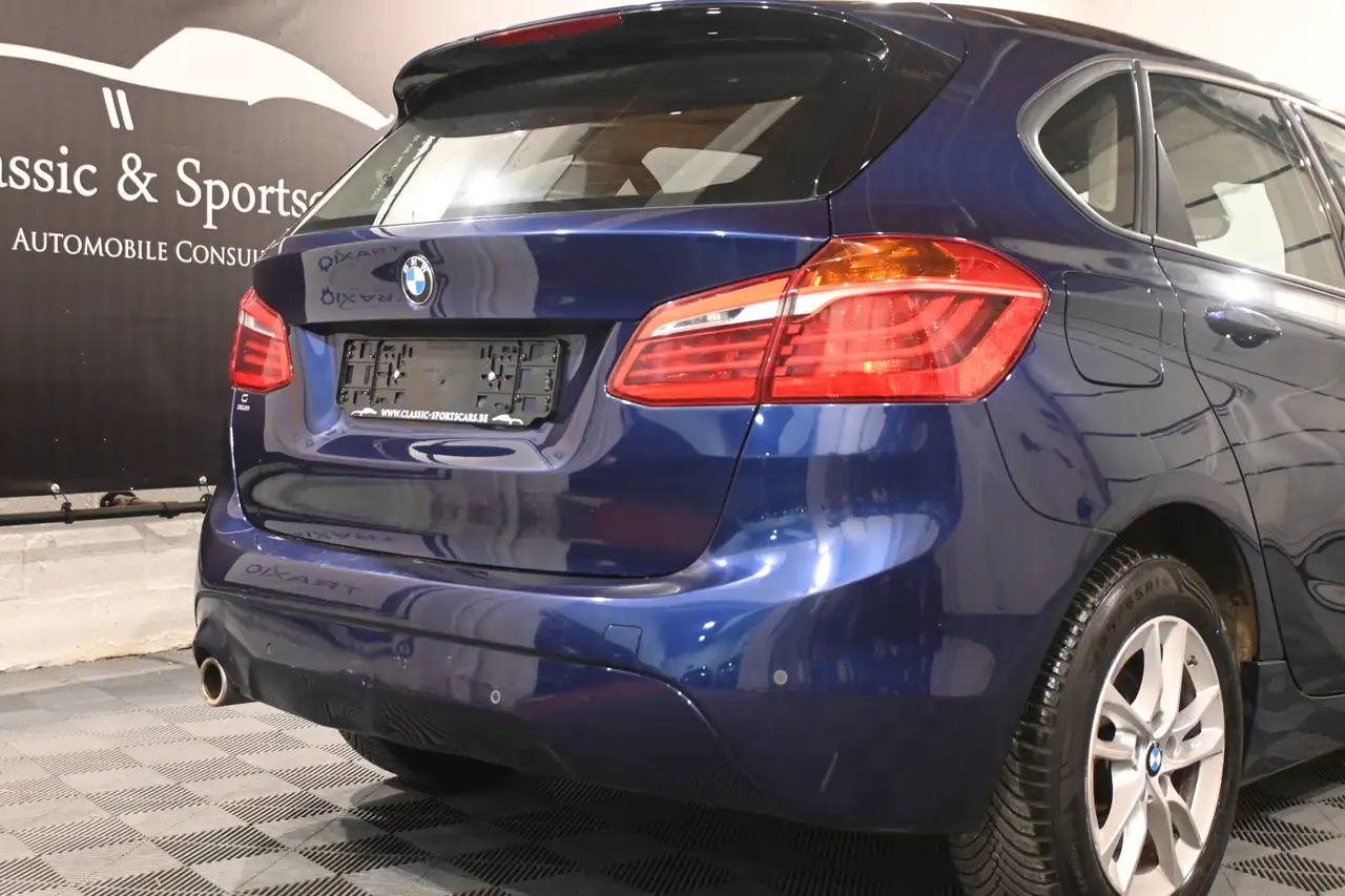 BMW 216 - 6