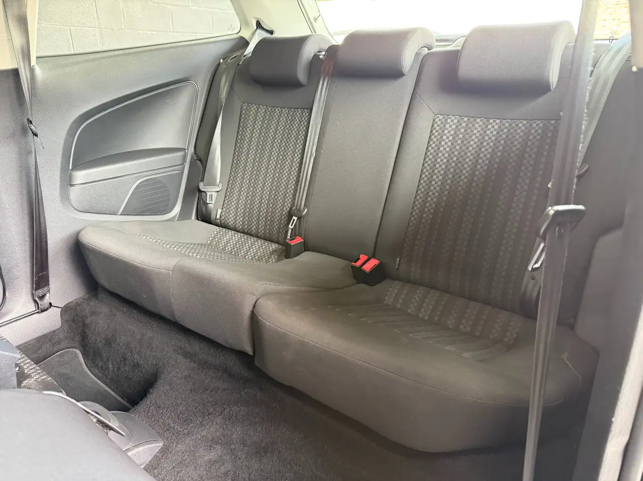 Volkswagen Polo - 12