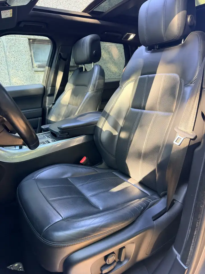 Land Rover Range Rover Sport - 11