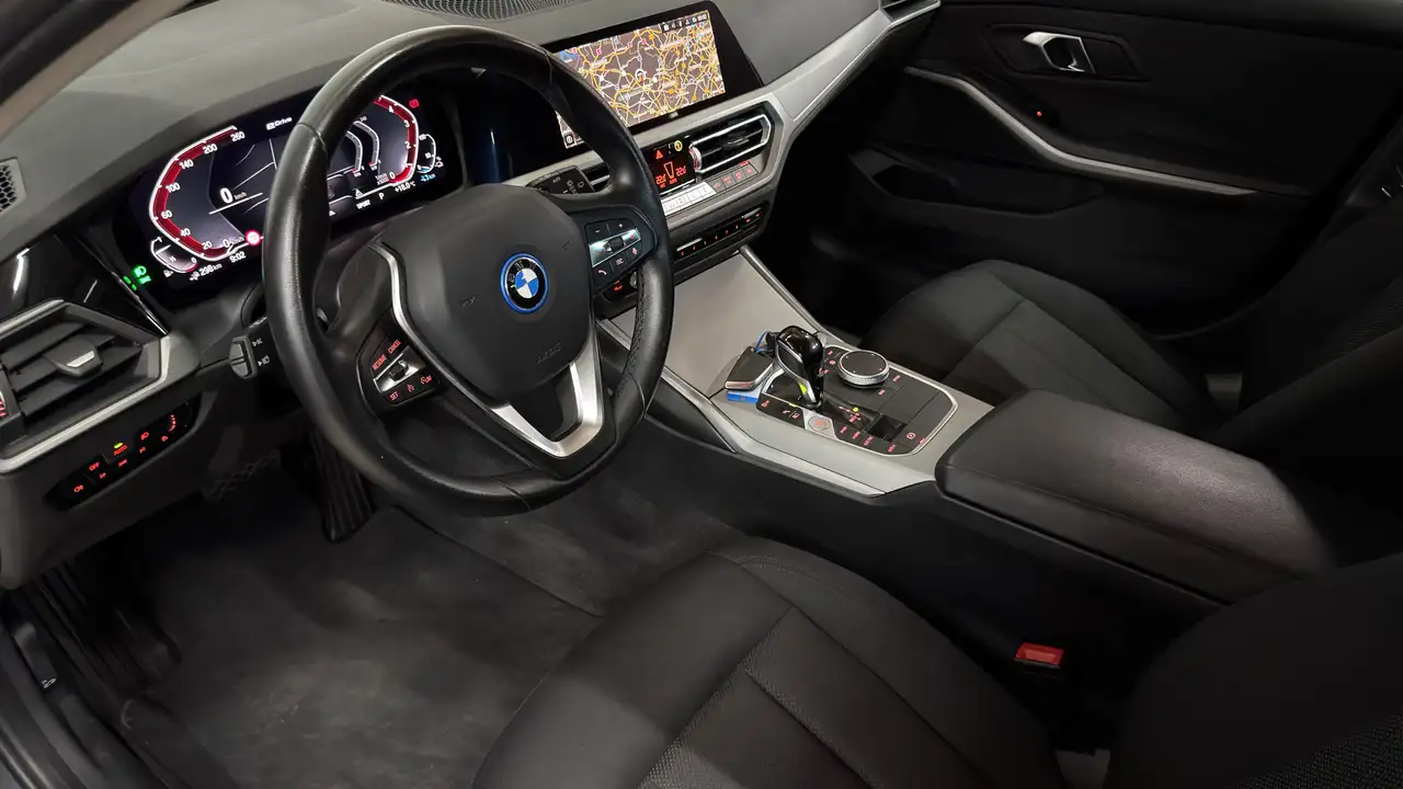 BMW 320 - 9