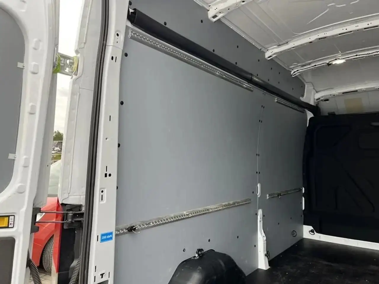 Ford Transit - 8